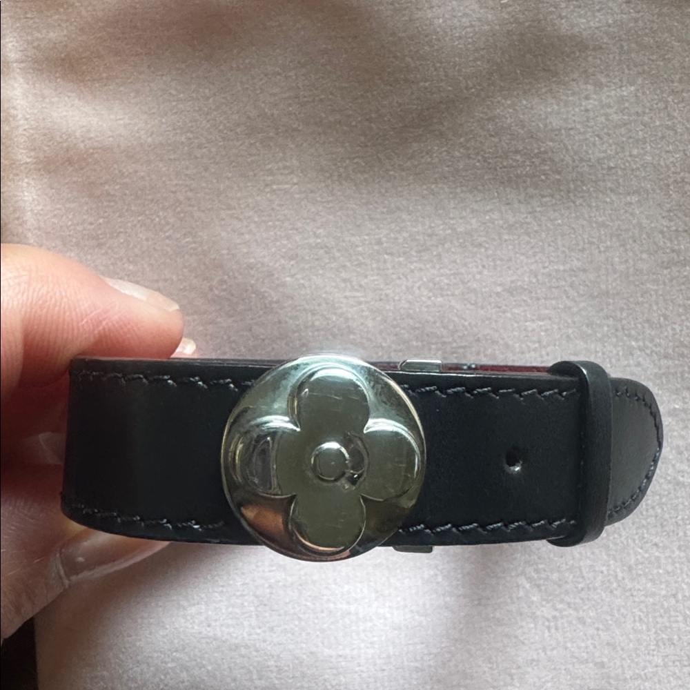 Louis Vuitton Bracelet Vous Good Luck Leather Black Women’s Louis Vuitton - Picture 12 of 15